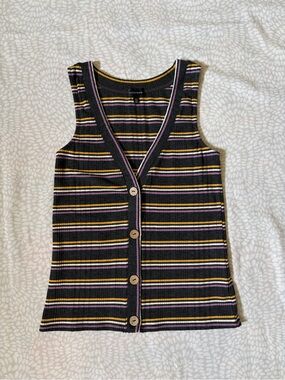 Buckle Black Women’s button knit tank top size XS